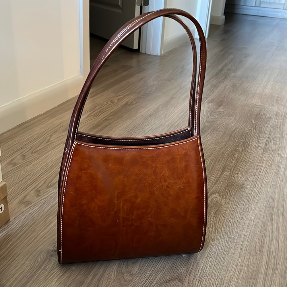 Italian leather shoulder bag and cross body